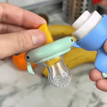 TinyNib Starter Fruit Feeder